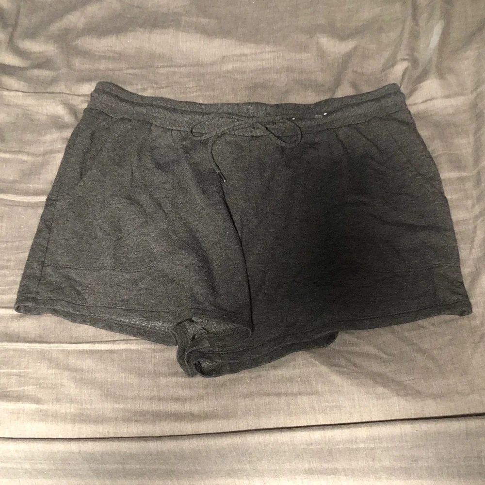🍄 Women’s Lounge Sleep Shorts with Fleece Lining - Picture 1 of 5